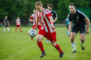 Mecz czwartej ligi piłki nożnej Tarnovia - GKS Drwinia